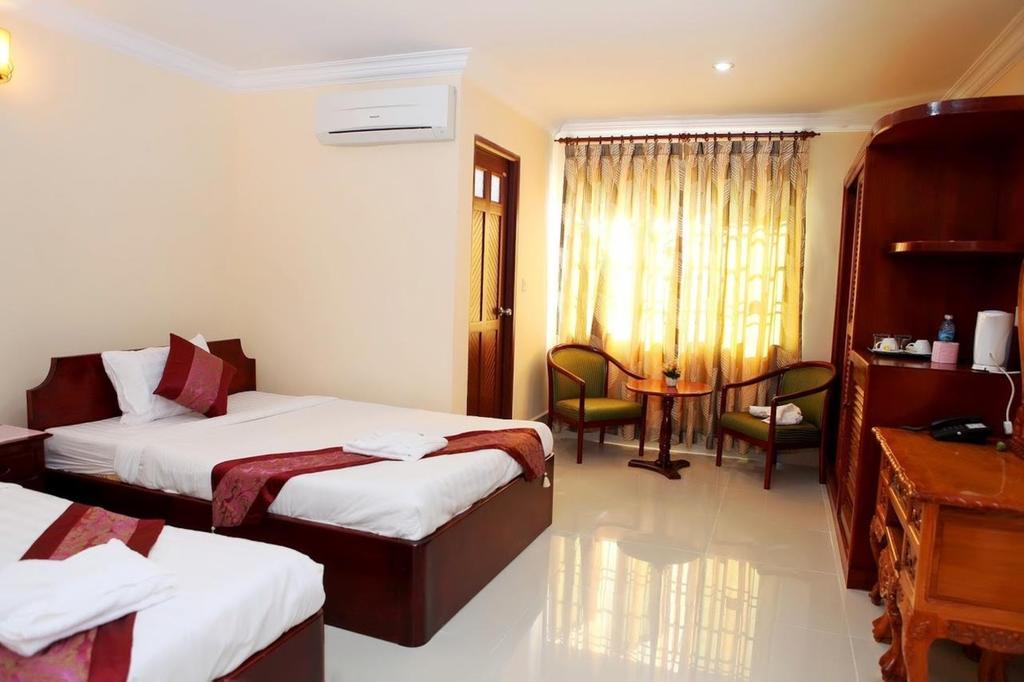 קמפוט Mittapheap Hotel מראה חיצוני תמונה