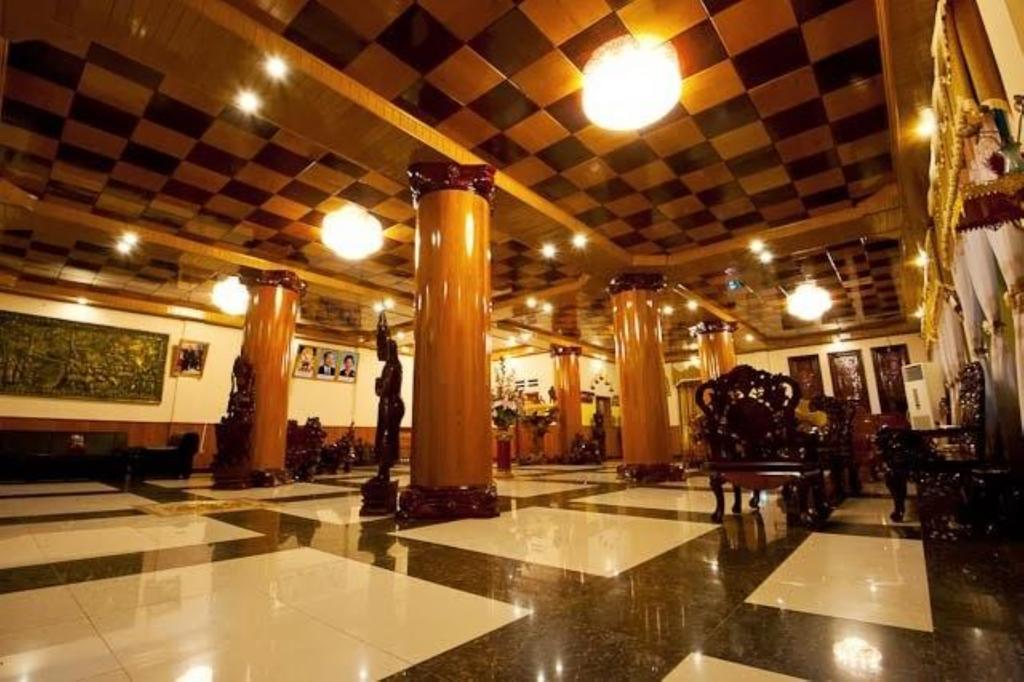 קמפוט Mittapheap Hotel מראה חיצוני תמונה